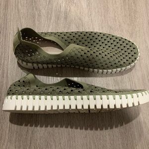 Ilse Jacobsen Army slip ons